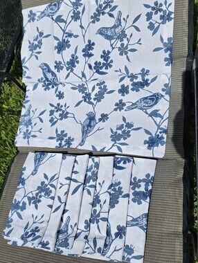 NEW 8 White/Blue Birds Cotton Napkins